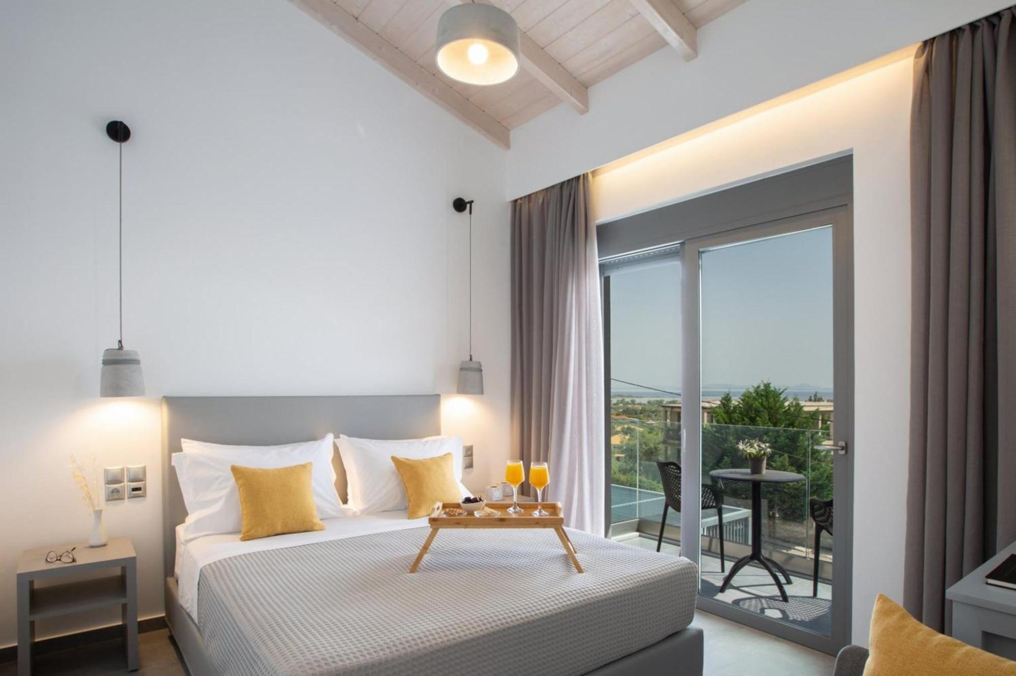 Aloft Luxury Villas Lefkada - Heated Pool Apolpaina Exterior photo